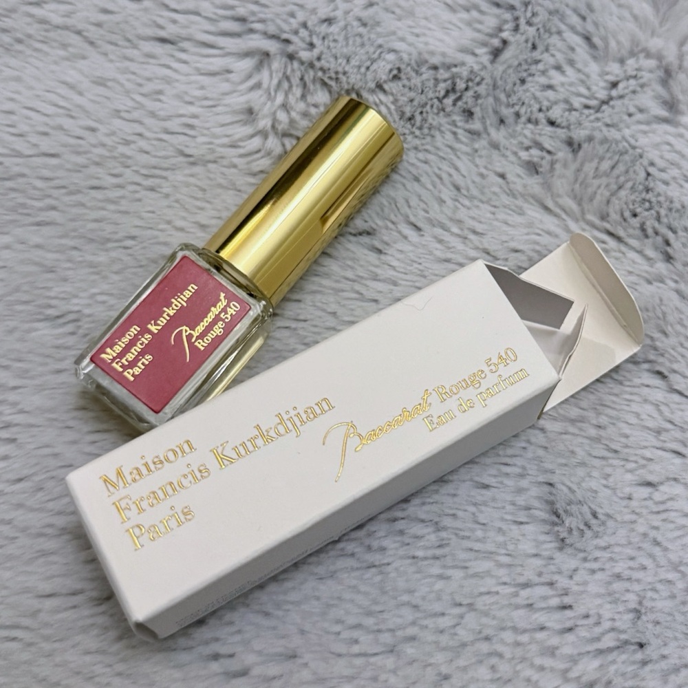 Maison Francis Kurkdjian Rouge 540 Mini Spray - Picture 2 of 3
